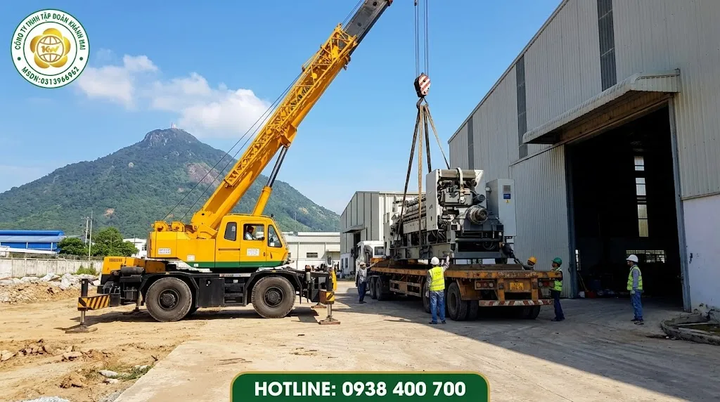 Di dời máy móc công nghiệp bằng xe cẩu tại Tây Ninh