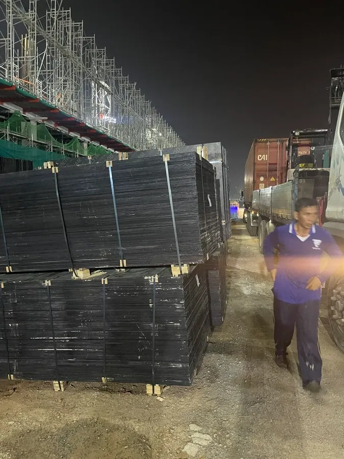 Tập kết kiện vật liệu sau khi rút cont tại Tân Sơn Nhì